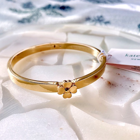 kate spade Jewelry - Kate Spade Gold Heritage Flower Bangle Bracelet